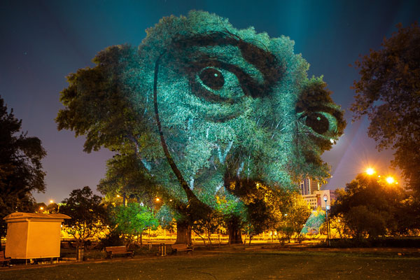 Tree Videomapping - světelný festival od lasershow.cz